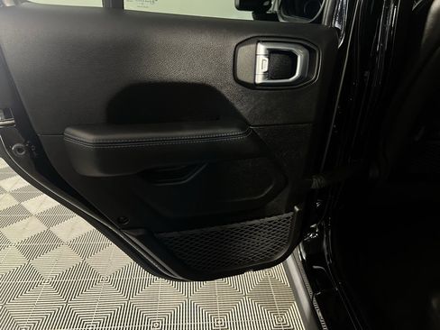 Certified 2022 Jeep Wrangler Unlimited Rubicon 4xe image 28