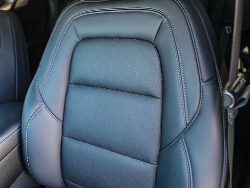 Used 2025 Chevrolet Equinox LT w/ Convenience Package II FWD image 24