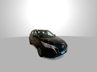 Used 2024 Nissan Kicks SV video 2