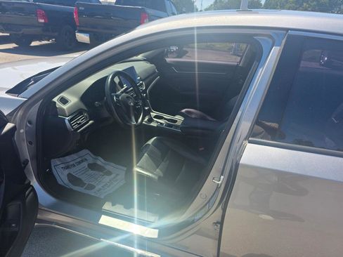 Used 2018 Honda Accord EX-L image 5