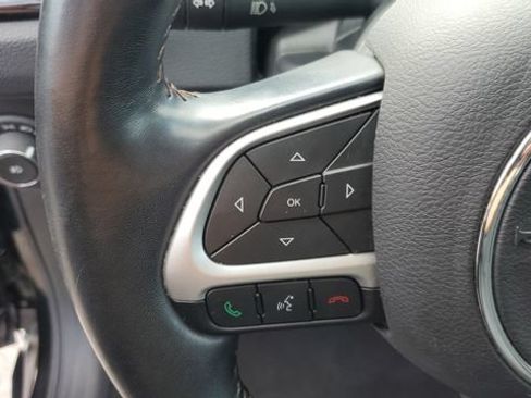 Used 2020 Jeep Compass Limited AWD/4WD image 8