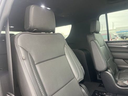 Used 2023 GMC Yukon XL Denali image 54