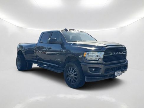 Used 2021 RAM 3500 Big Horn w/ Level 1 Equipment Group AWD/4WD image 3