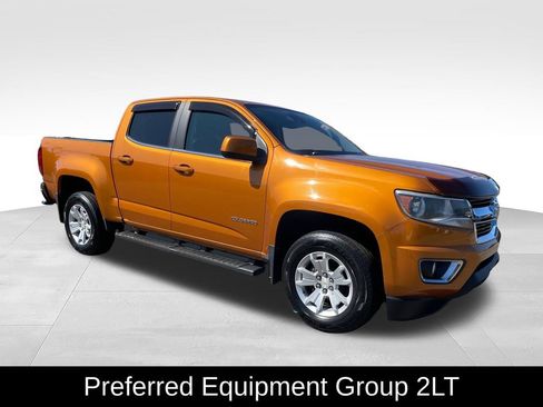Used 2017 Chevrolet Colorado LT w/ LT Convenience Package RWD image 9