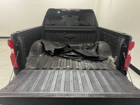Used 2021 Chevrolet Silverado 1500 Custom image 25