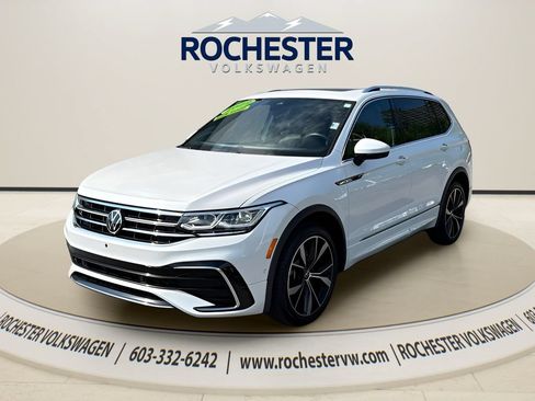 Used 2022 Volkswagen Tiguan SEL R-Line AWD/4WD image 2