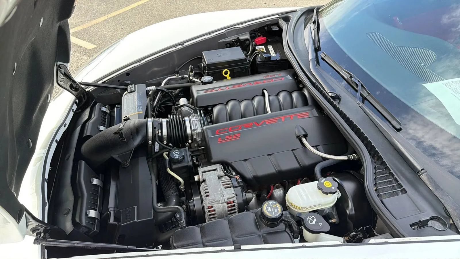 Used 2005 Chevrolet Corvette Coupe w/ Preferred Equipment Group RWD image 15