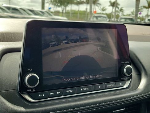 Certified 2023 Nissan Rogue S FWD image 30