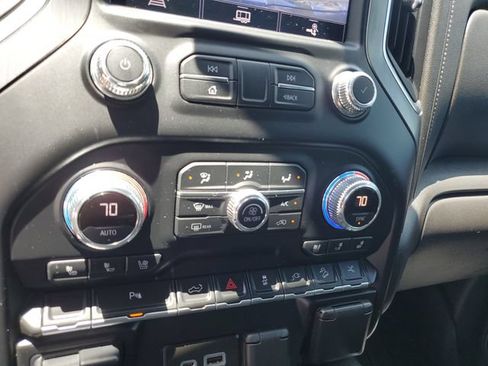 Used 2022 GMC Sierra 1500 Denali w/ Denali Premium Package AWD/4WD image 23
