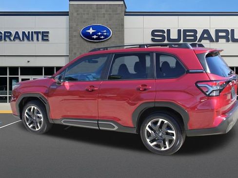 Used 2025 Subaru Forester Limited AWD/4WD image 11