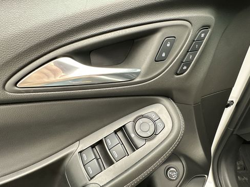 Certified 2023 Buick Encore GX Essence w/ Advanced Technology Package AWD/4WD image 22
