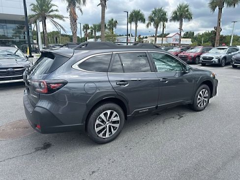 New 2025 Subaru Outback Premium image 3