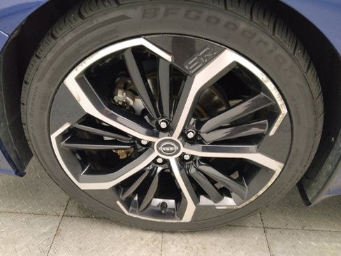 Used 2024 Nissan Altima 2.5 SR FWD image 31