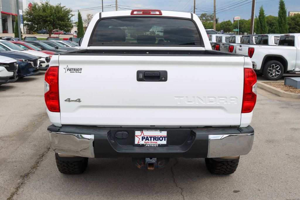 Used 2019 Toyota Tundra SR5 w/ SR5 Upgrade Package AWD/4WD image 4