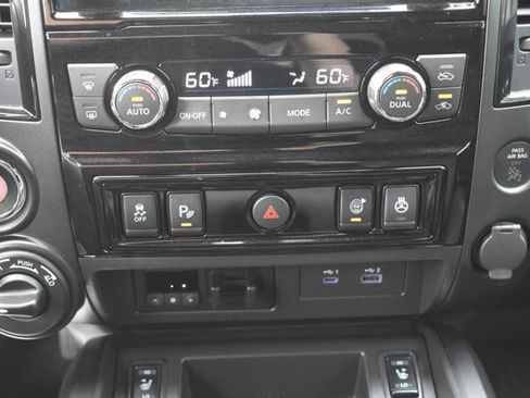 Used 2024 Nissan Titan PRO-4X w/ Pro-4x Convenience Package image 28