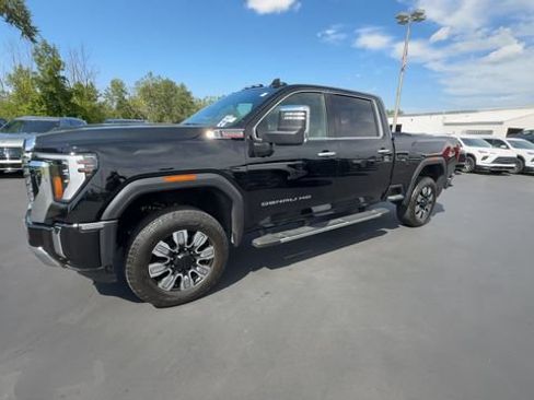 Certified 2024 GMC Sierra 3500 Denali w/ Denali Reserve Package AWD/4WD image 4