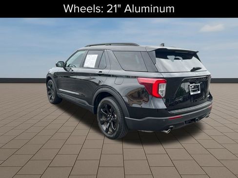 Used 2023 Ford Explorer ST-Line w/ Class IV Trailer Tow Package AWD/4WD image 5