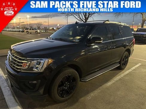 Used 2021 Ford Expedition XLT image 1