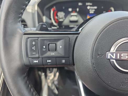 Used 2024 Nissan Rogue SL w/ SL Premium Package AWD/4WD image 17