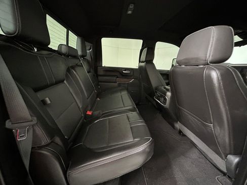 Used 2020 Chevrolet Silverado 3500 High Country w/ Technology Package image 17