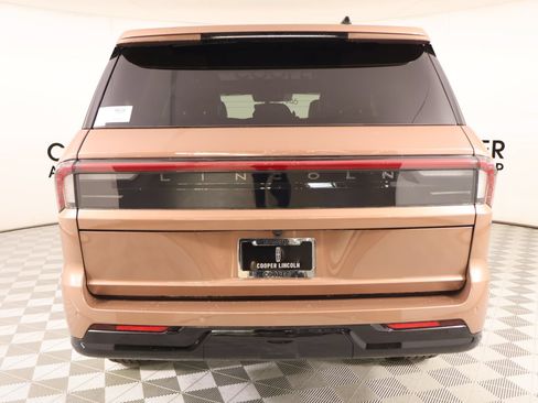 New 2026 Lincoln Navigator Black Label AWD/4WD image 24
