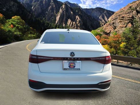 Used 2025 Volkswagen Jetta S FWD image 4