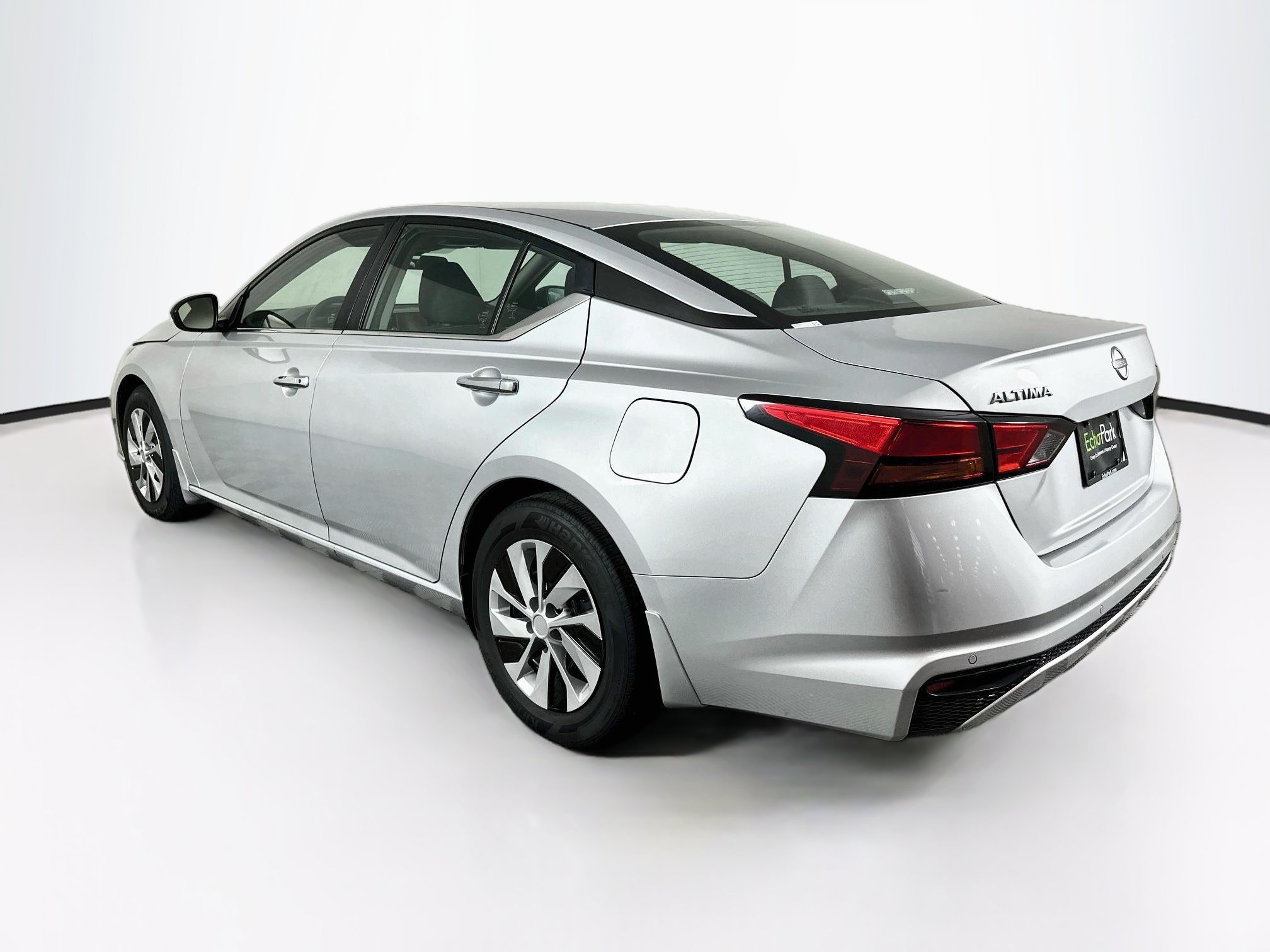 Used 2024 Nissan Altima 2.5 S FWD image 5