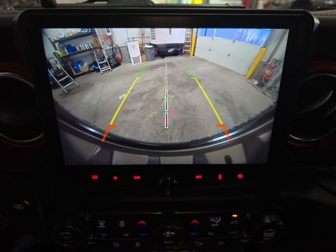 Used 2019 Jeep Wrangler Unlimited Rubicon image 22