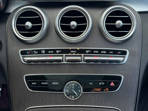 Used 2021 Mercedes-Benz C 300 Sedan image 24