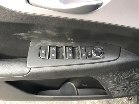 New 2024 Kia Forte LXS w/ LXS Technology Package image 9