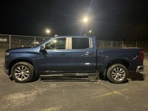 Used 2021 Chevrolet Silverado 1500 LT image 2