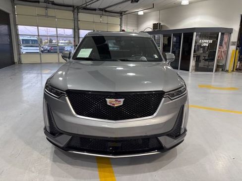 Used 2024 Cadillac XT6 Sport w/ Technology Package image 3