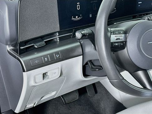 Used 2024 Hyundai Kona SEL FWD image 17