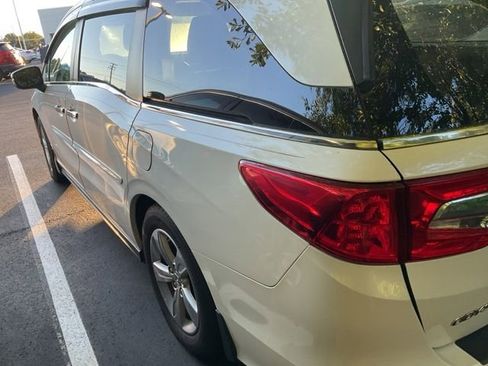 Used 2019 Honda Odyssey EX-L image 9