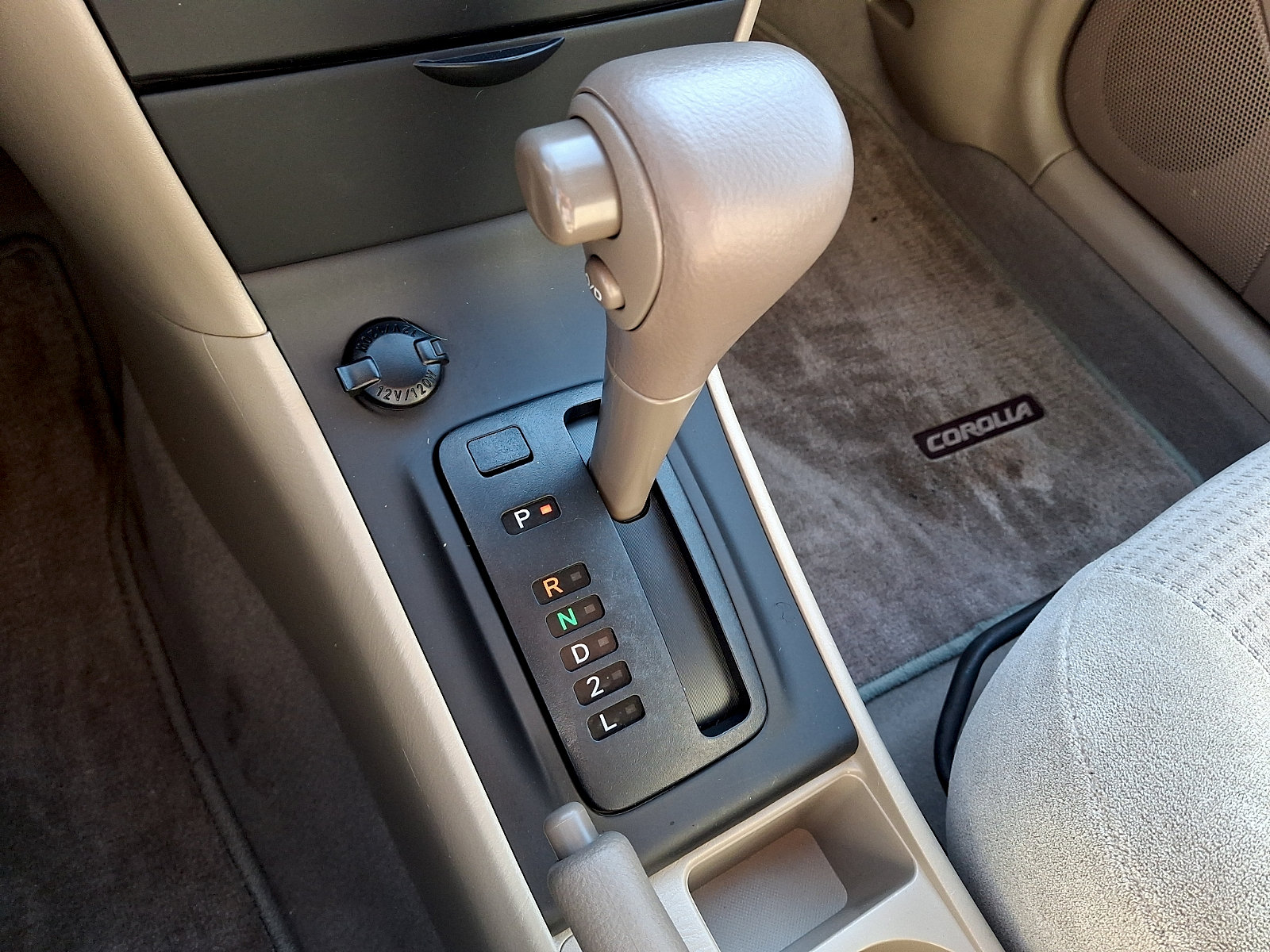 Used 2008 Toyota Corolla CE w/ Extra Value Upgrade Pkg FWD image 17