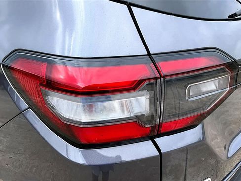 Certified 2025 Honda Pilot Touring image 29