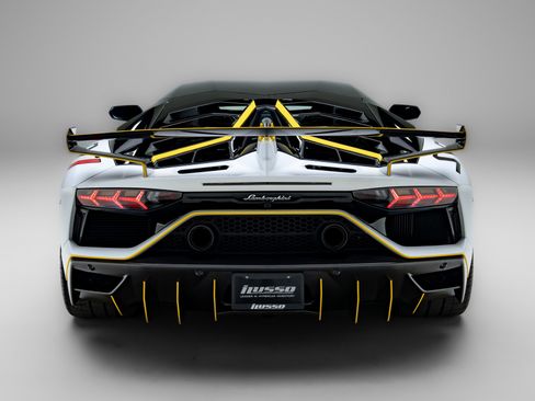 Used 2021 Lamborghini Aventador SVJ image 40