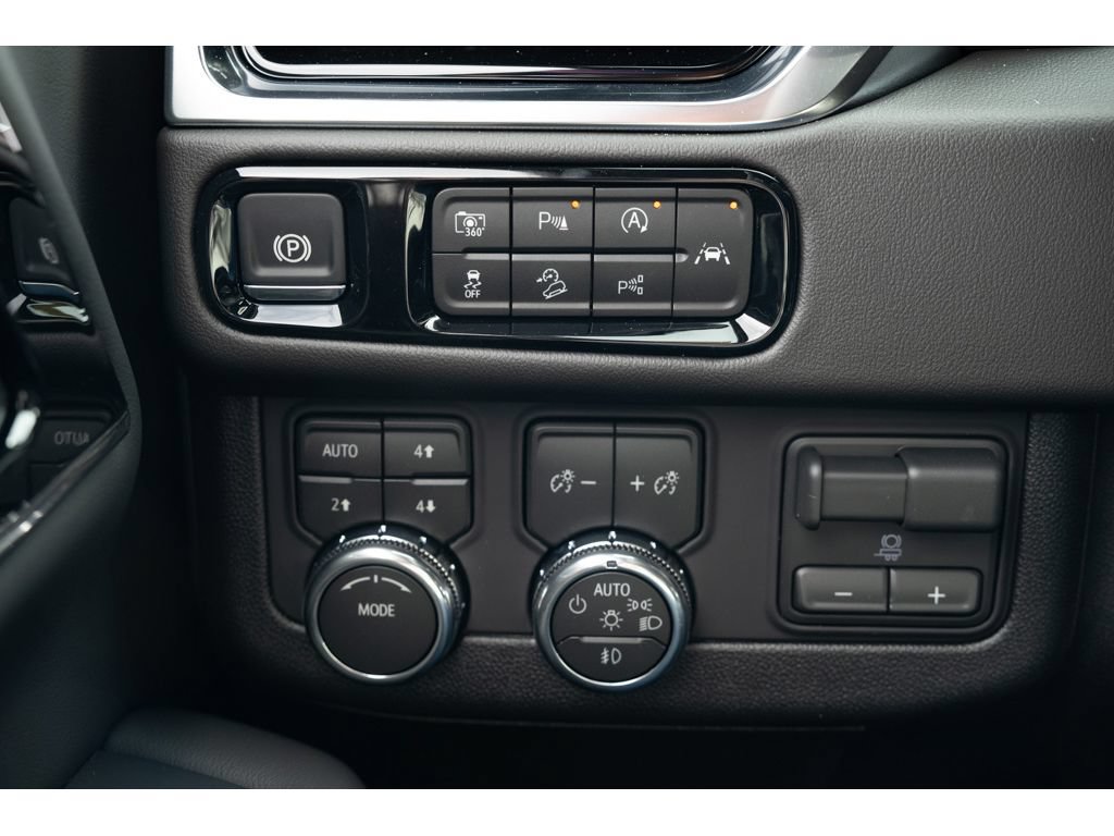 New 2026 GMC Yukon XL Elevation w/ Elevation Premium Package AWD/4WD image 30