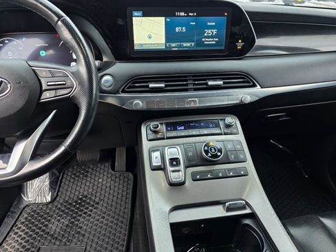 Used 2020 Hyundai Palisade Limited image 21