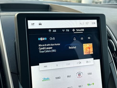 Used 2023 Ford Edge SEL image 18