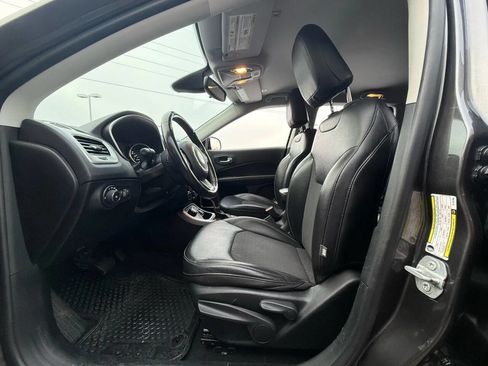 Used 2019 Jeep Compass Latitude w/ Cold Weather Group image 21