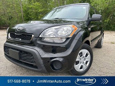 Used 2013 Kia Soul FWD image 1