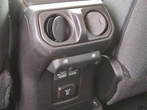 Used 2024 Jeep Wrangler Unlimited Sahara image 13