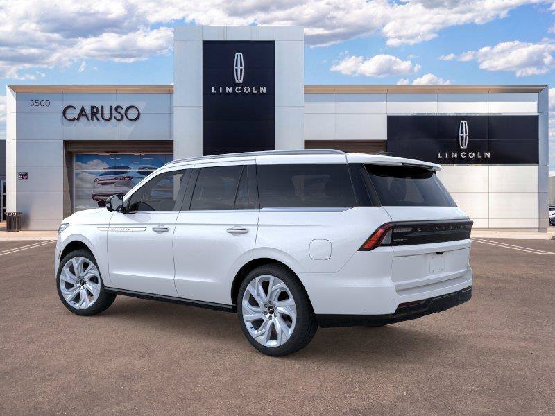 New 2025 Lincoln Navigator Reserve AWD/4WD image 4