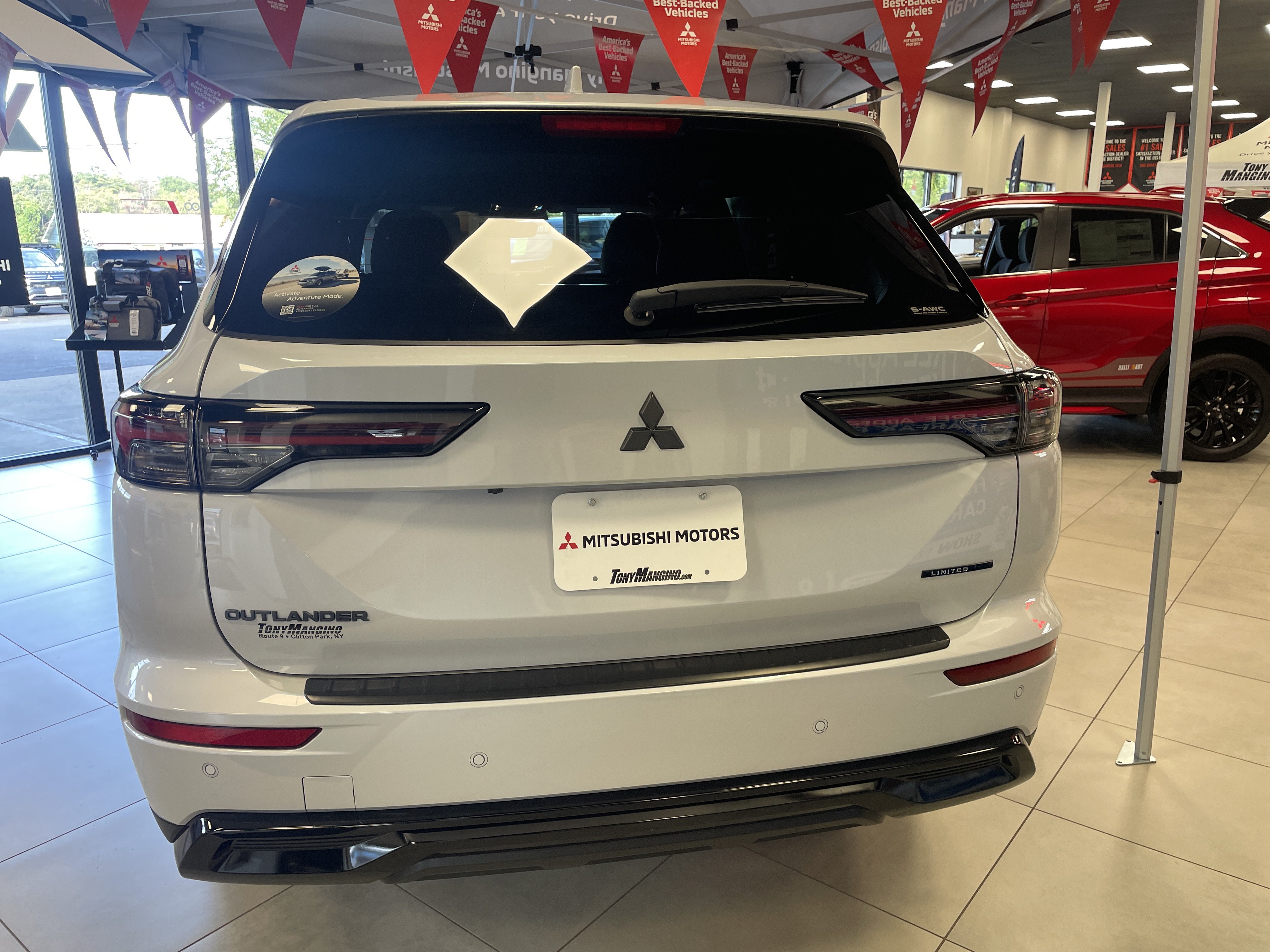 New 2026 Mitsubishi Outlander LE AWD/4WD image 5