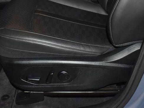 Used 2024 Kia Sorento S image 13