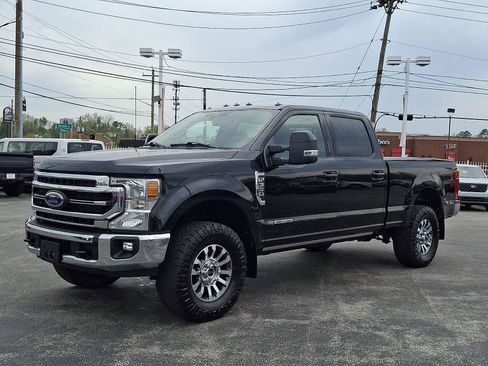 Certified 2022 Ford F350 Lariat w/ Lariat Value Package AWD/4WD image 3