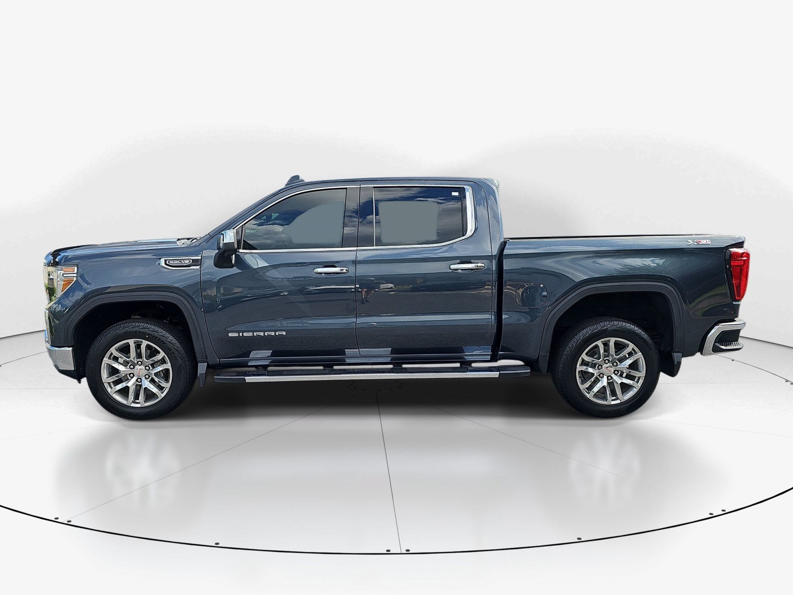 Used 2020 GMC Sierra 1500 SLT w/ SLT Premium Plus Package AWD/4WD image 6