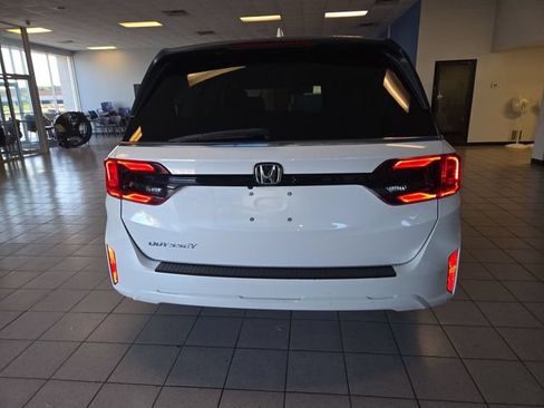 Used 2025 Honda Odyssey EX-L image 7