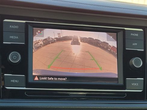 Used 2023 Volkswagen Jetta Sport image 15